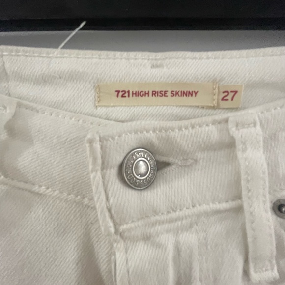 white Levis  jeans - Picture 3 of 4
